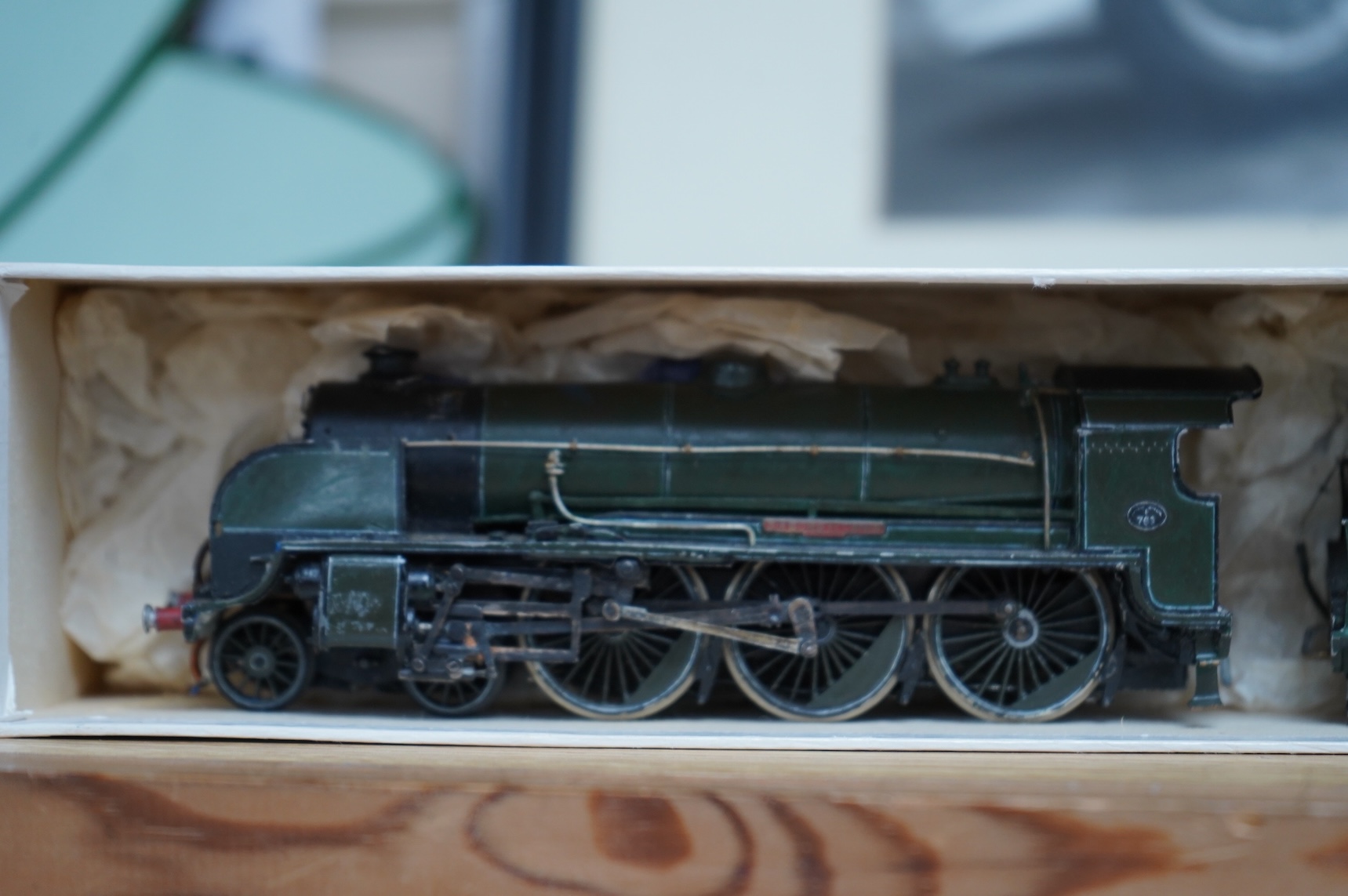 Four scratch/kit built EM gauge brass and white metal Southern Railway Class Q1 0-6-0 locomotives, all in various states of construction
